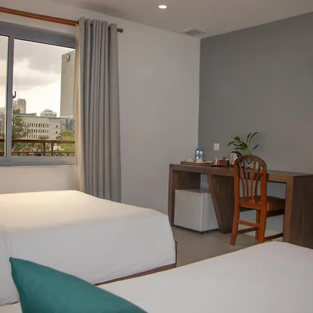 Vrest Hotel Phnom Penh Exterior photo