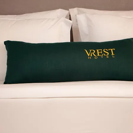 Vrest Hotel Phnom Penh Exterior photo