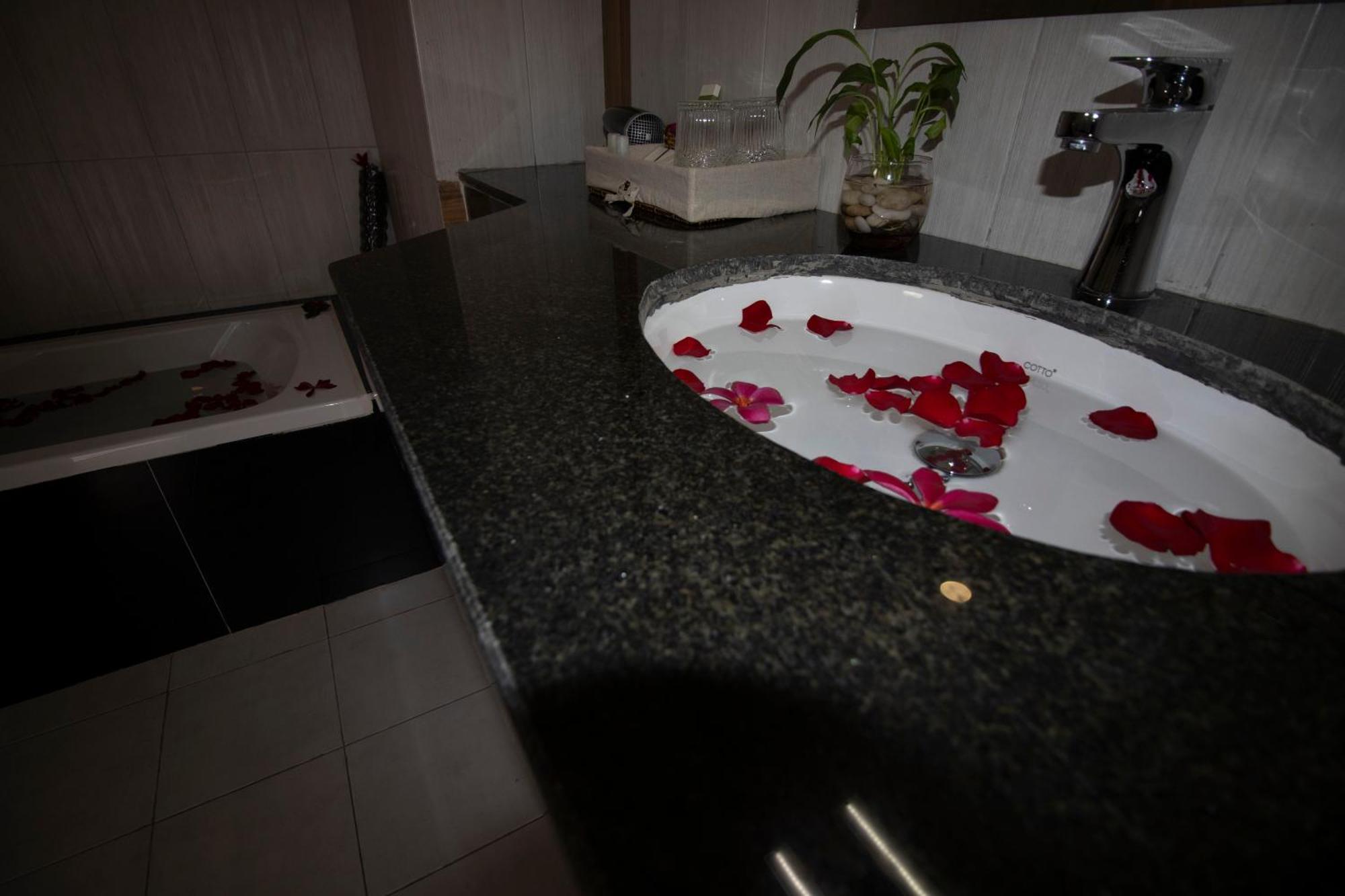 Vrest 4* Phnom Penh