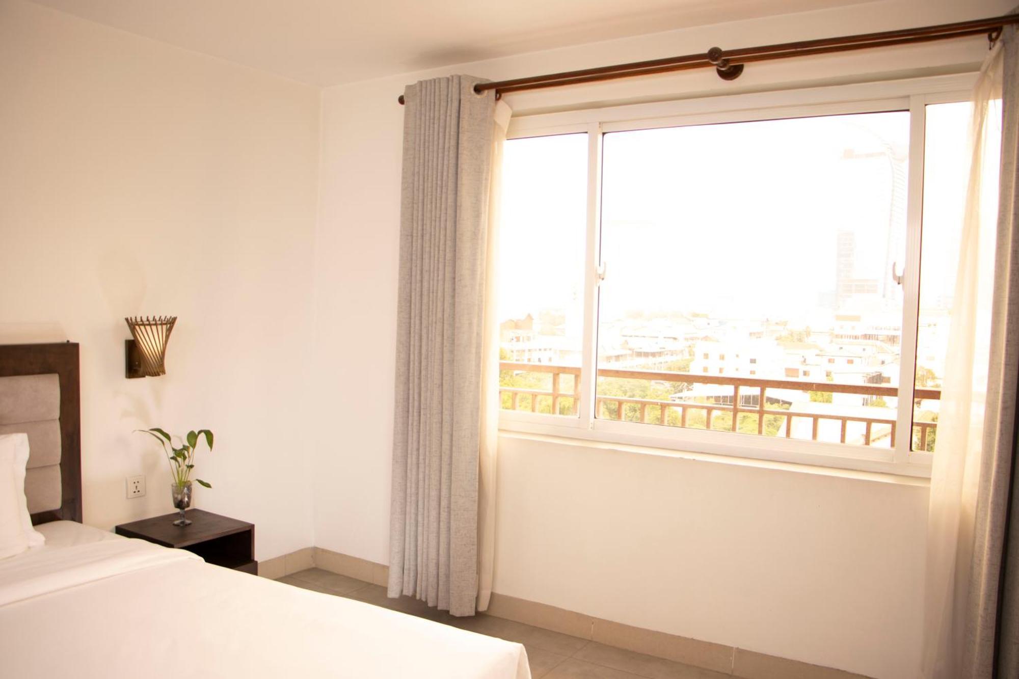 Vrest Hotel