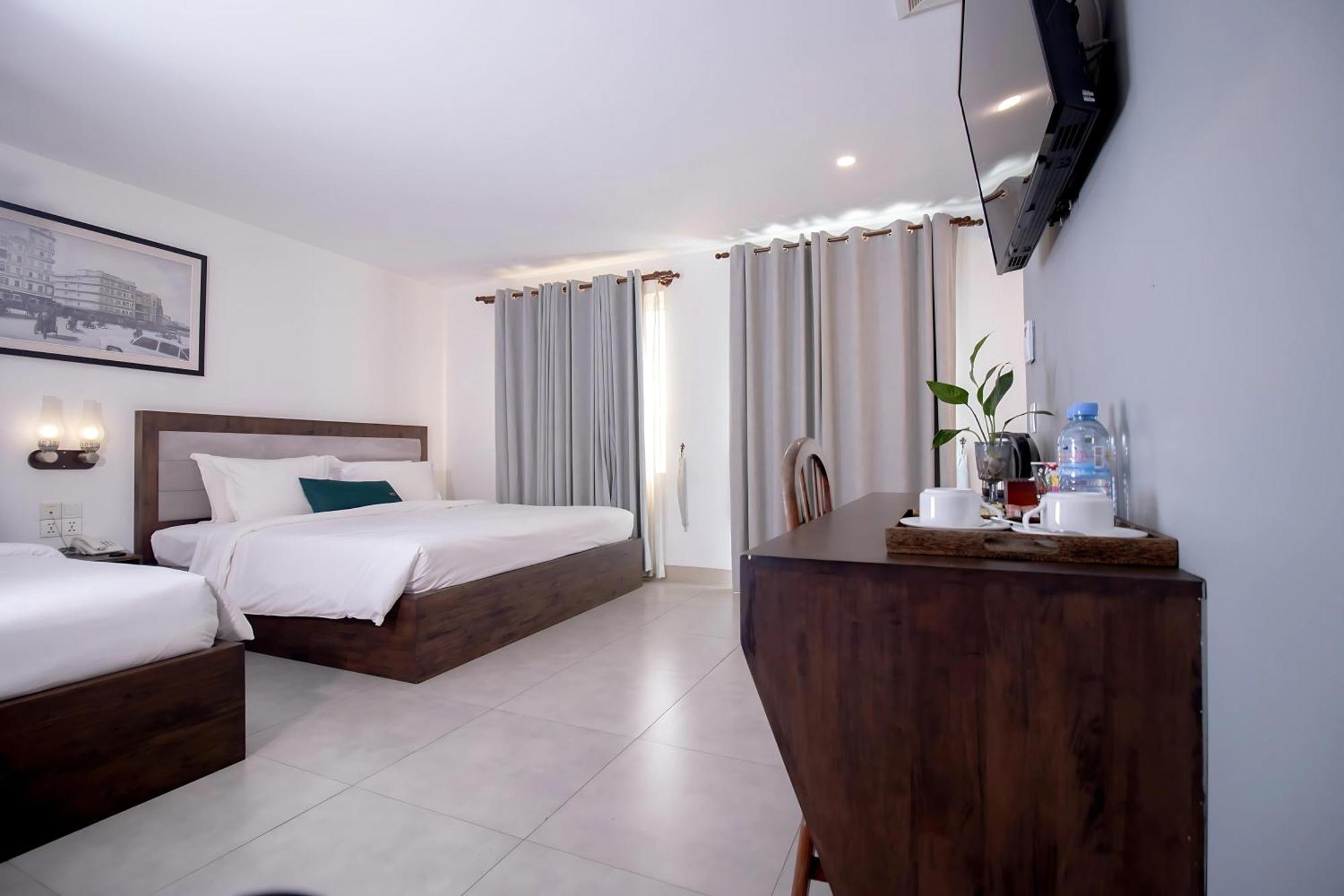 Vrest Hotel